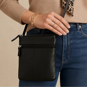 ILI New York Black Leather Crossbody Bag